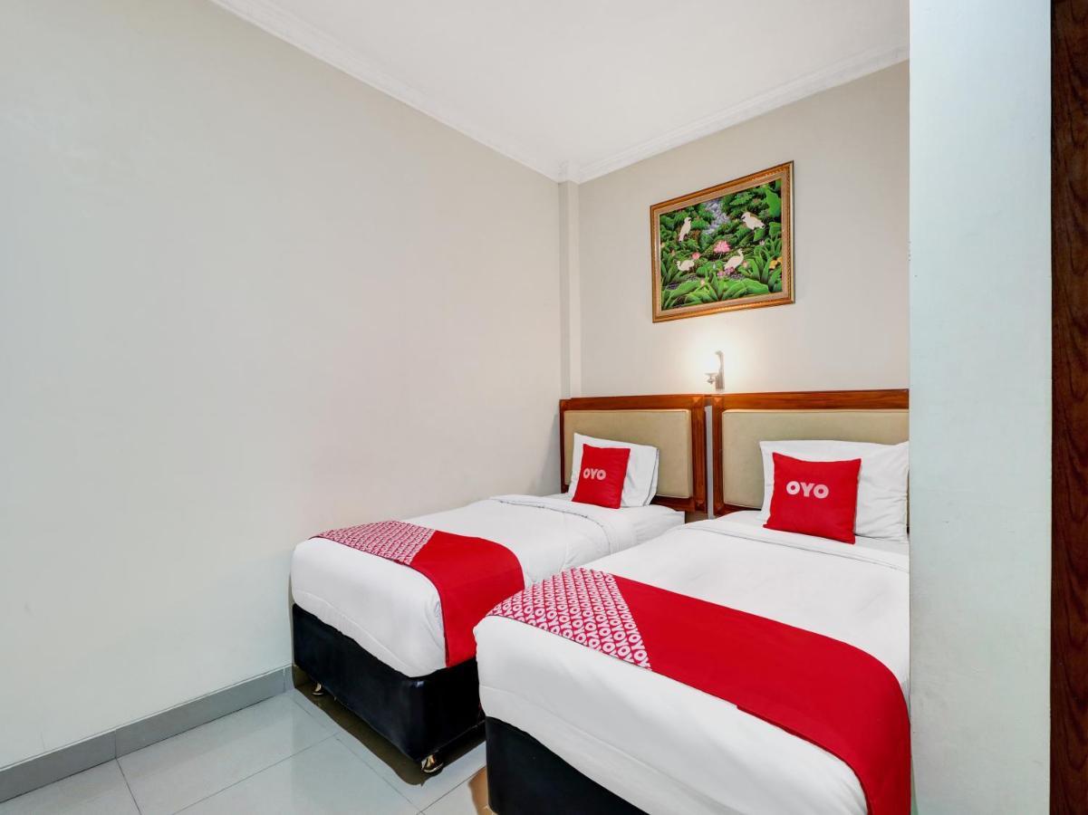 Oyo 90408 Hotel Horton Cirebon Dış mekan fotoğraf