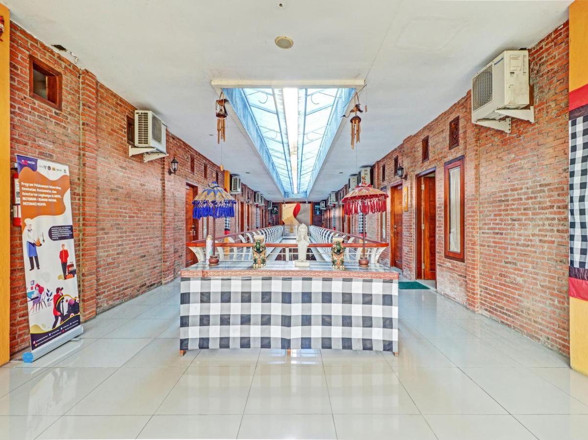 Oyo 90408 Hotel Horton Cirebon Dış mekan fotoğraf
