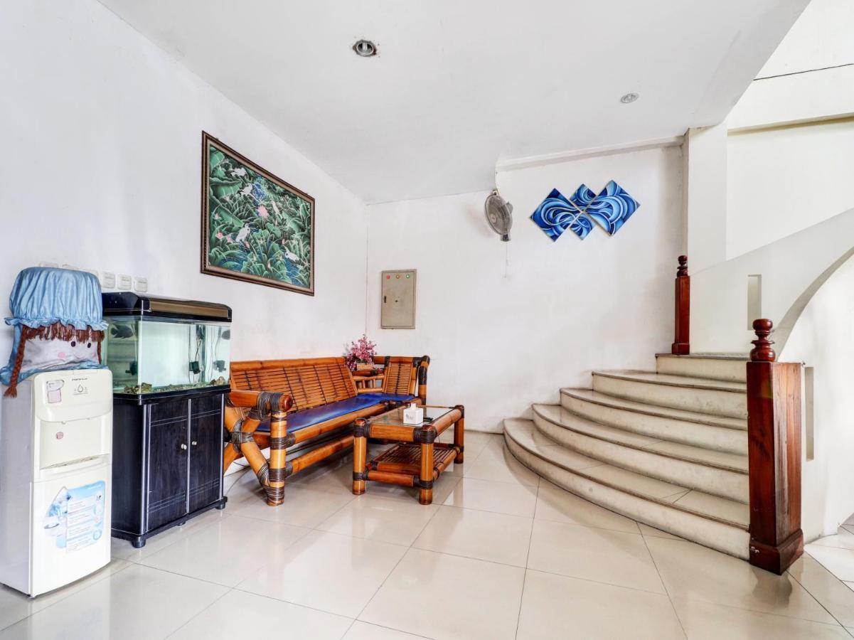 Oyo 90408 Hotel Horton Cirebon Dış mekan fotoğraf