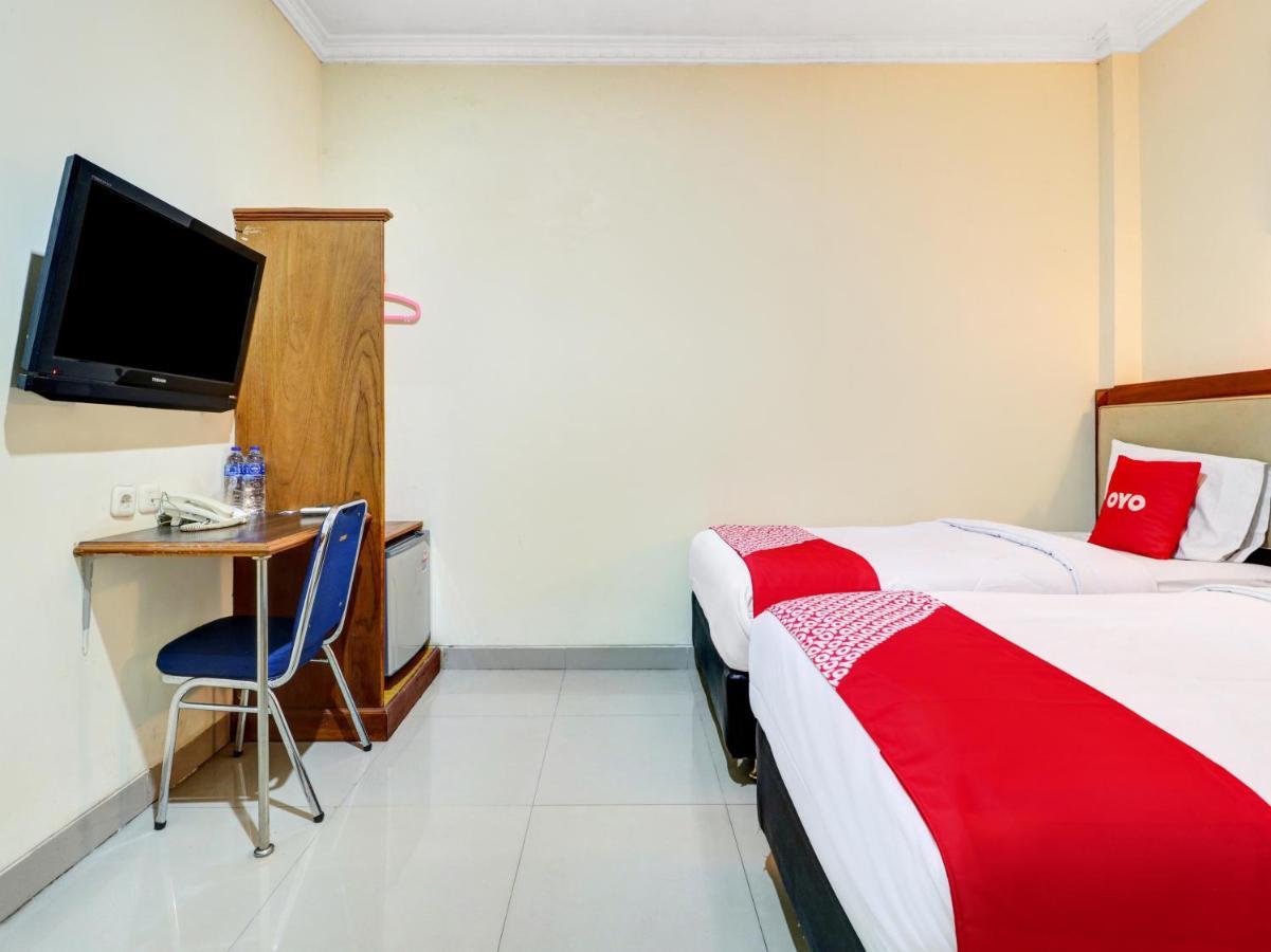 Oyo 90408 Hotel Horton Cirebon Dış mekan fotoğraf